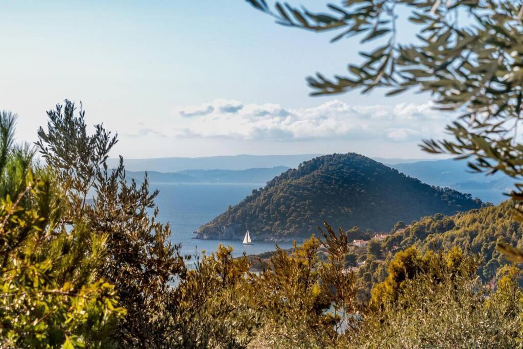 Nina-Myrtia Countryside House Skopelos Ditropo Exterior foto